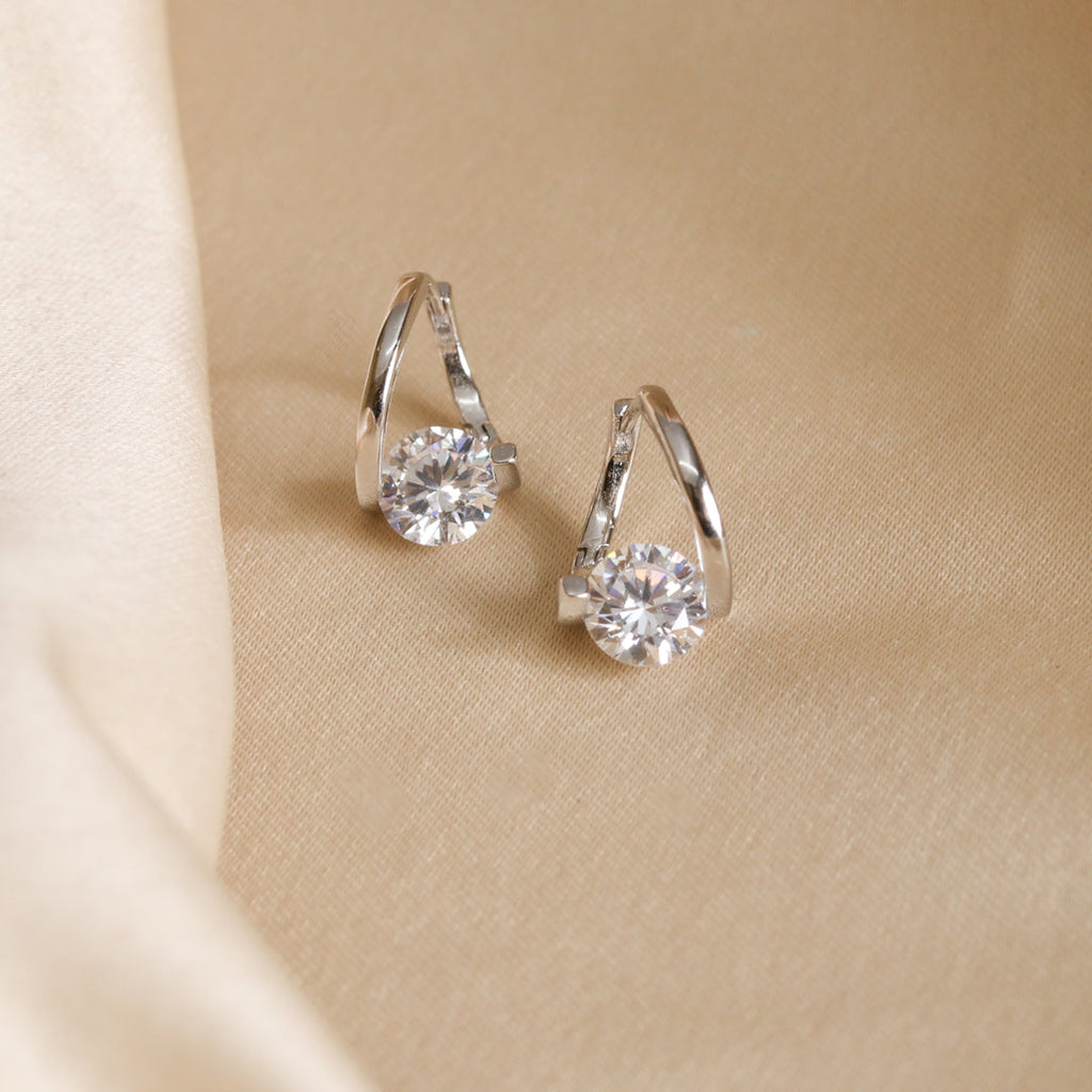 Zircon Solitaire Hoops