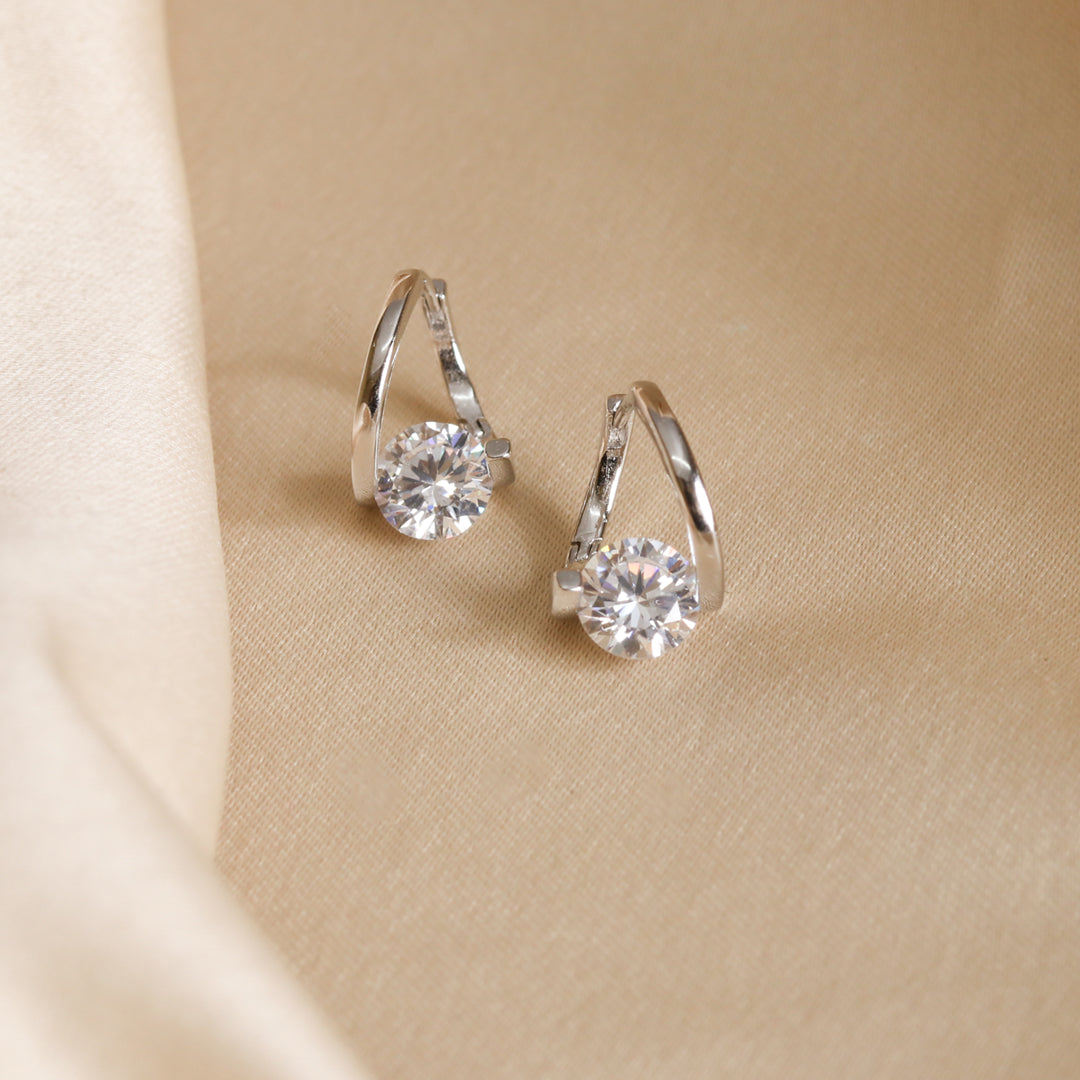 Zircon Solitaire Hoops